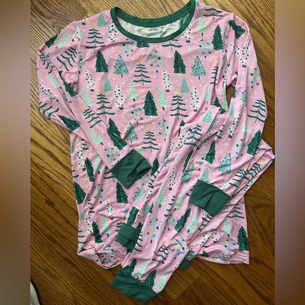 Little sleepies pink Christmas tree pajama set, girls sz 16